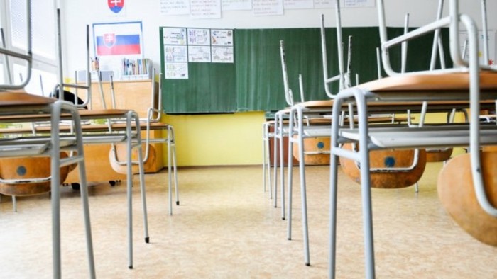 K veci: Banskobystrickí poslanci revidovali svoje rozhodnutie o zrušení jednej zo základných škôl v meste...