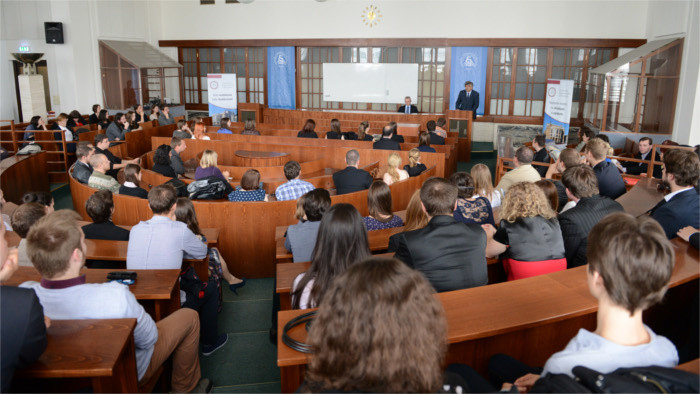 Il est indispensable d’améliorer l’enseignement universitaire