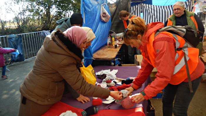 Dobrovoľníci Berkasovo- vpravo vpredu Viera Dubačová, za ňou Monika Koželová.jpg