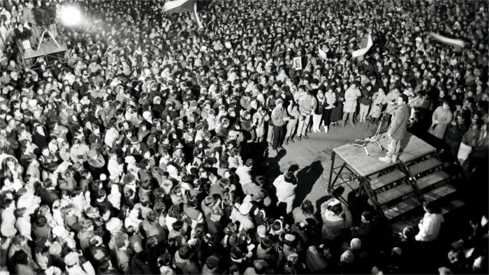 Eslovaquia se sumerge en las fiestas de aniversario de la Revolución