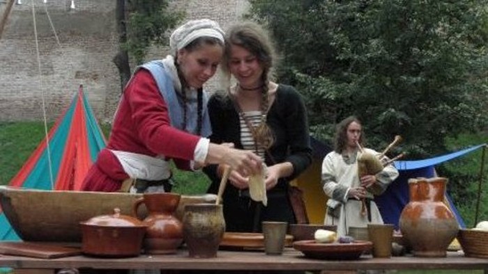 Anjeli v pruhovaných tričkách