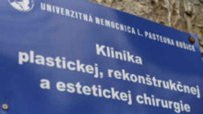 K veci: Košická nemocnica a plastiky