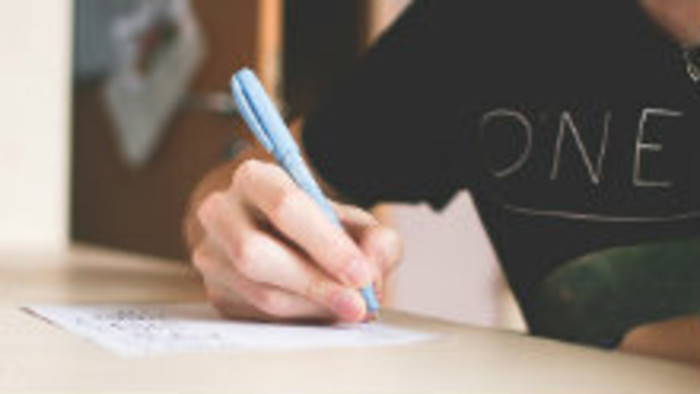 Znalcov písma neoklame ani zmena podpisu