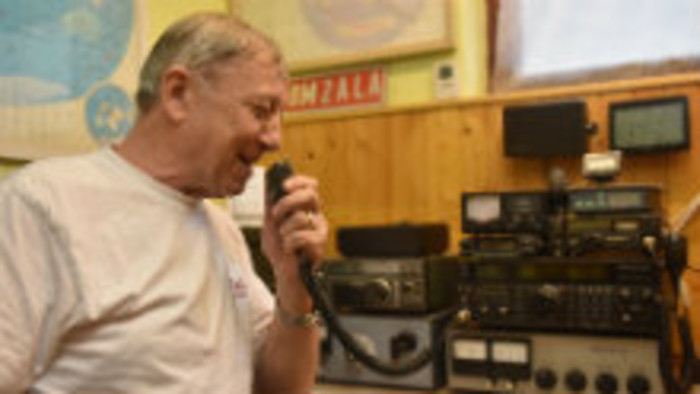 V klube s rádioamatérmi