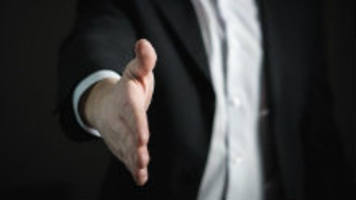 Glosa: Sú bežné pozdravy už len prežitkom?