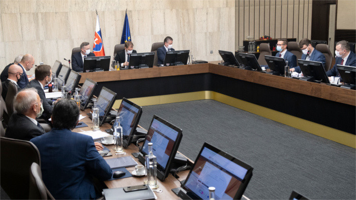 Regierung beschließt Programmerklärung