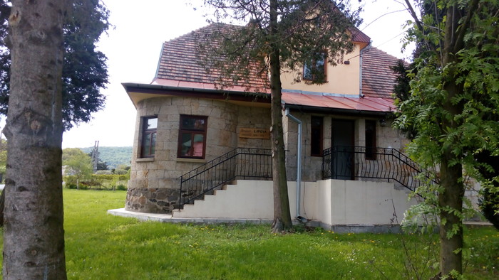 05.jpg