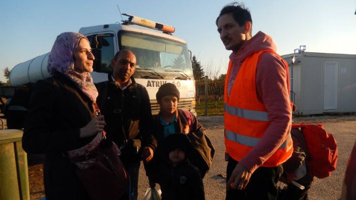 Slovenskí dobrovoľníci pomáhajú utečencom