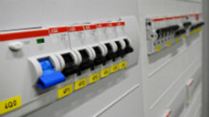 Aj veľkosť ističa môže ovplyvniť výšku účtu za elektrinu