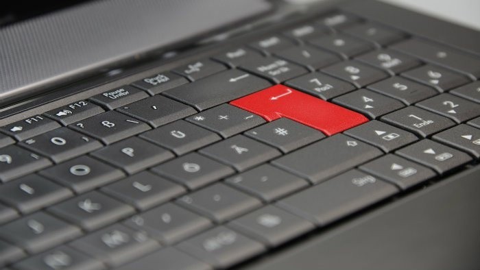 Kamenné pobočky bánk verzus technológie 