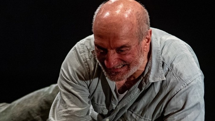 Slučka pre dvoch Ivana Bukovčana je v angličtine na Malej scéne STU