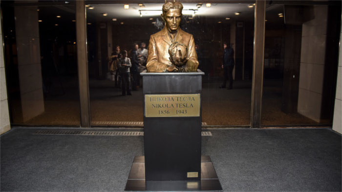 Inaugurado un busto de Tesla en la Radio Eslovaca