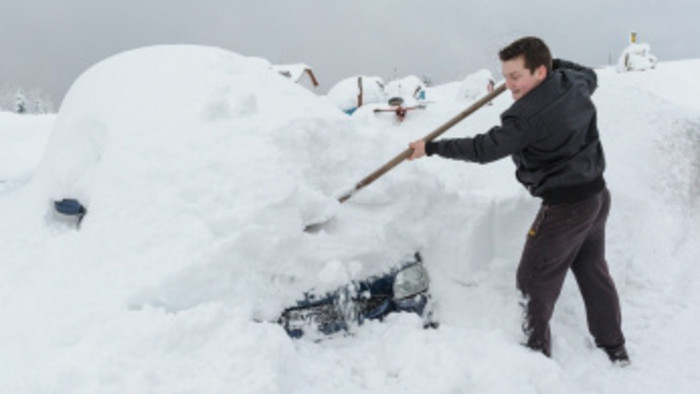 Heavy snowfall struck Slovakia over the weekend