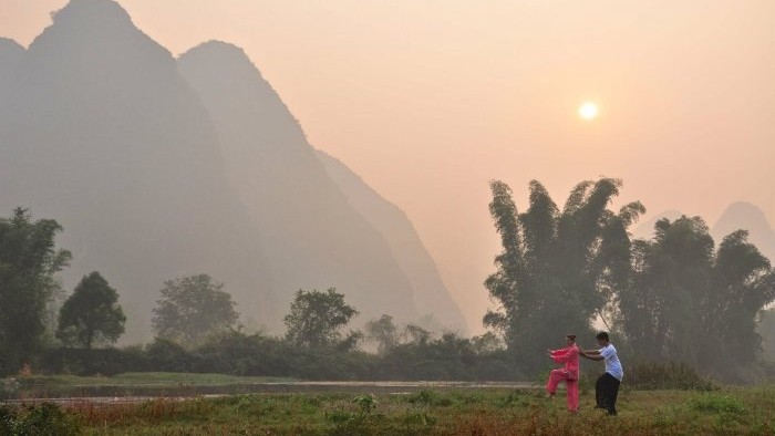 AZH-Cina-cukrove-hory-a-trening-taj-ci
