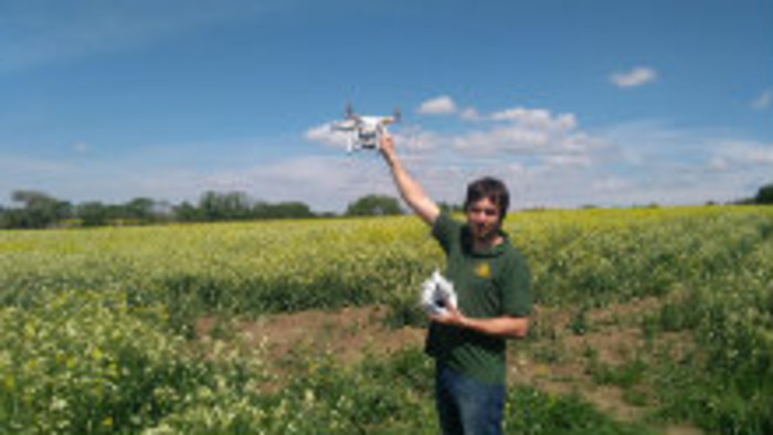 Dron mapuje škodcov