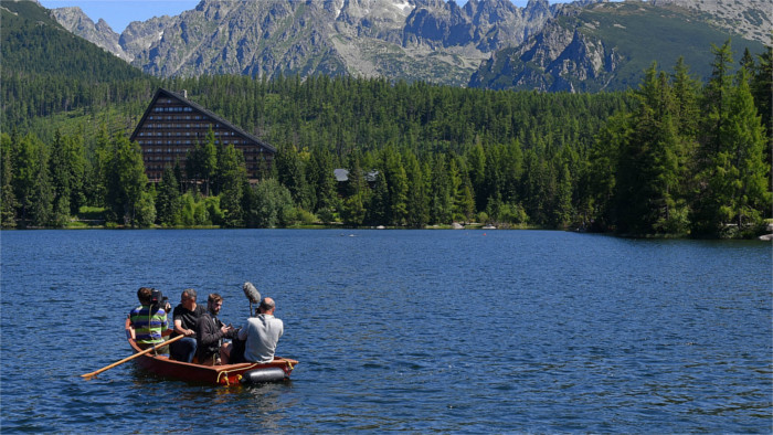 Los lagos de montañas no son piscinas