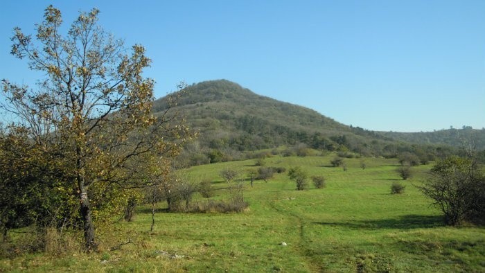 Zo Štitár cez Žibricu k Dražovskému kostolíku