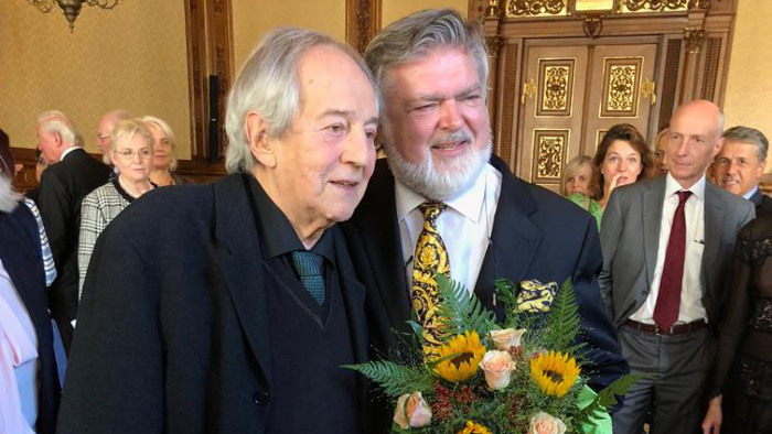 Österreichisches Ehrenkreuz für Kammersänger Peter Dvorský