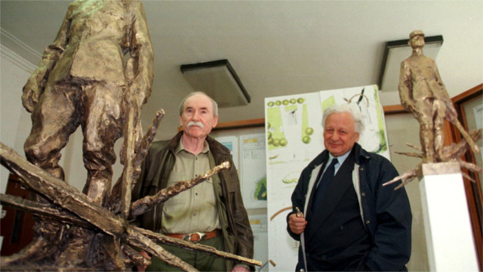 Renowned sculptor Jan Kulich dies at 84