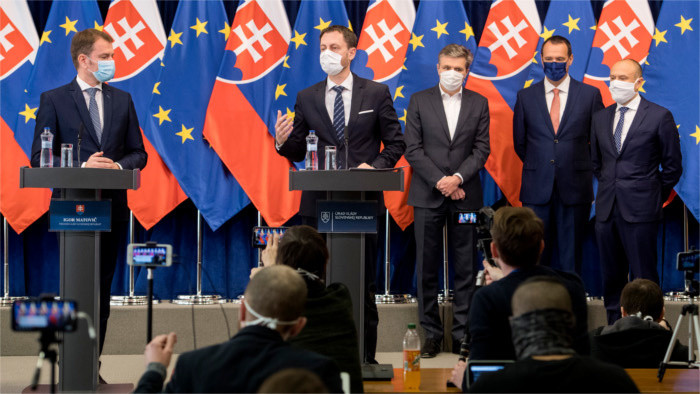 Banks and government agree on new coronavirus-related measures