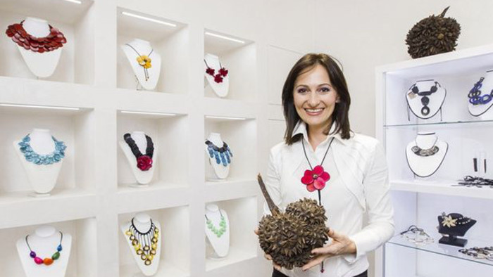 Monika Babčanová - diseñadora de joyas ecológicas 