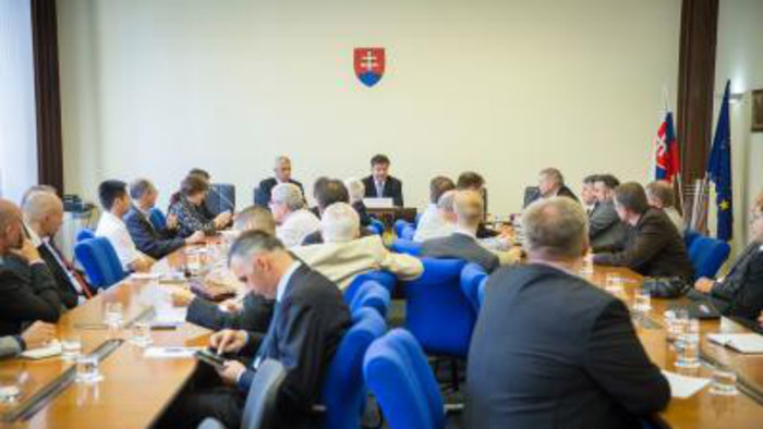 Lajčák se ha reunido con ONGs y embajadores europeos