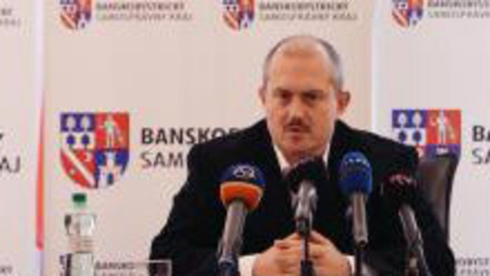 Transparentnosť a hospodárenie Banskobystrického kraja sa prepadáva