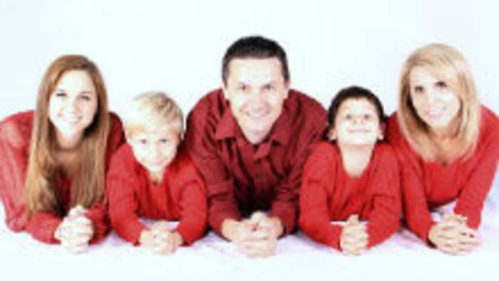 Mali by byť deti a rozvedení rodičia na Vianoce spolu? 