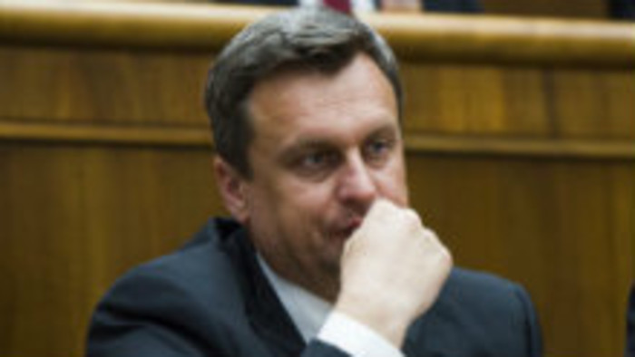 K veci: Odoberanie titulov 