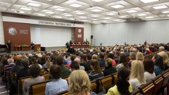 Crece el interés de los eslovacos residentes en el extranjero en las estancias en la Universidad de Matej Bel
