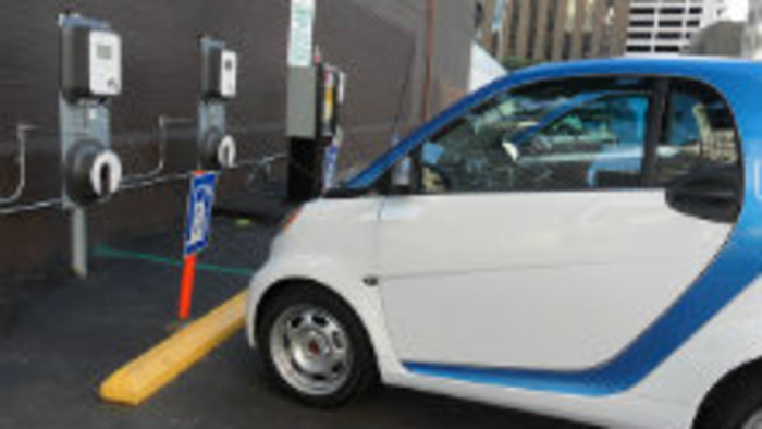 K veci: Štát plánuje podporovať kúpu elektromobilov sumou 5000 eur...