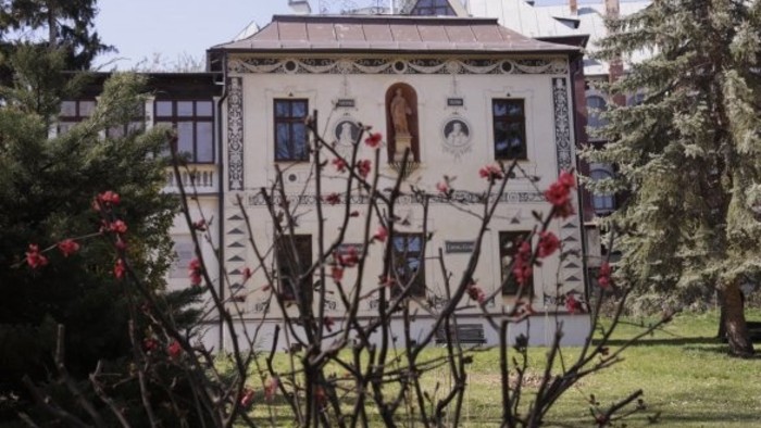 Otvárajú zrekonštruovanú Vilu Dominika Skuteckého 