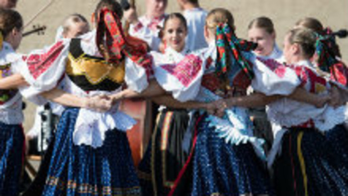 Veľké fotenie krojov z Podzoboria