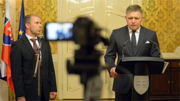 Hay que usar más represión contra la corrupción, opina Robert Fico