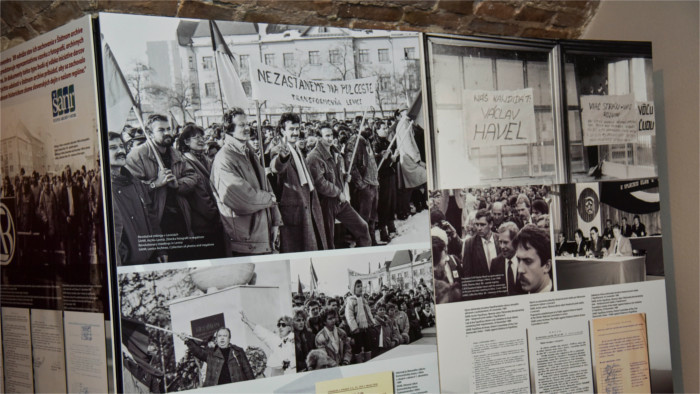 Kunsthalle Bratislava: Die Macht der Machtlosen 