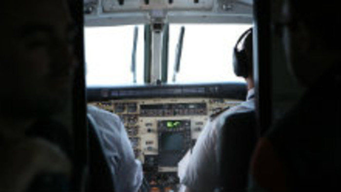 Piloti zasiahnutí laserovým lúčom