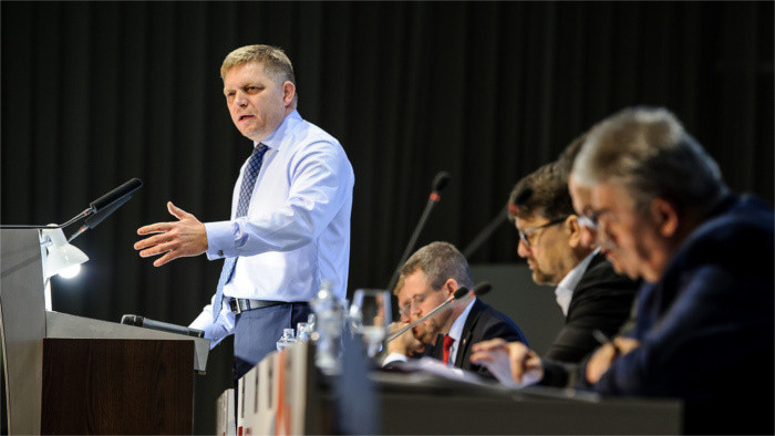 Robert Fico presenta un paquete de medidas sociales