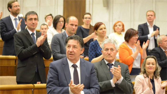 Los parlamentarios aprobaron la anulación de las amnistías de Mečiar