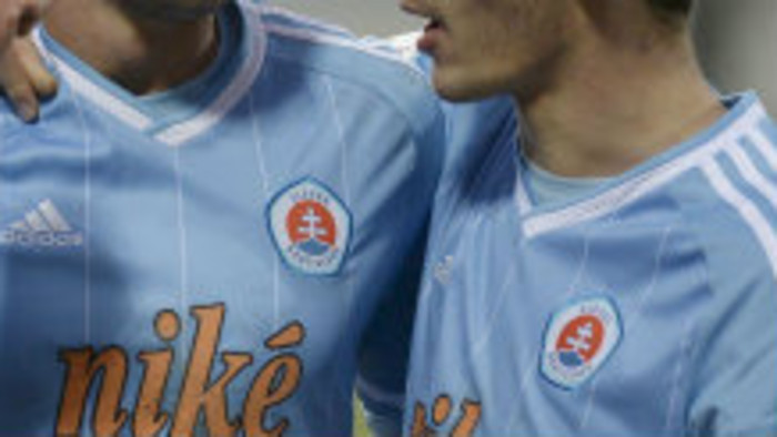 Futbalový klub ŠK Slovan - dražba dresov