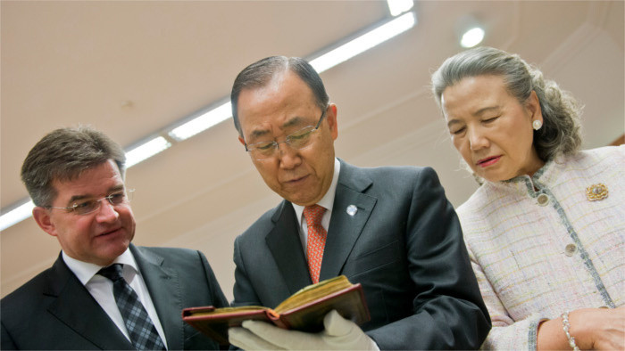 Ban Ki-moon cumplimenta una amplia agenda de trabajo en su visita a Eslovaquia