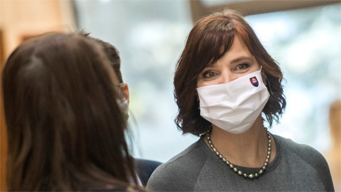 El gobierno repartirá 1.200 millones de euros para la lucha contra el coronavirus