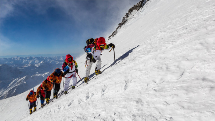 Slovak mountain climber killed in avalanche in French Alps 