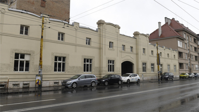 Contemporary artists also on Roma community