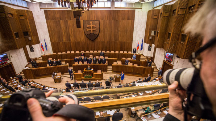 Nuevos diputados asistieron a la primera sesión parlamentaria