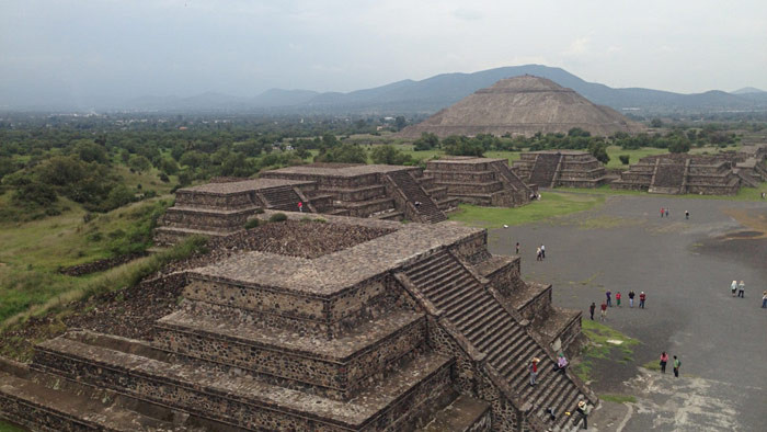 Gaučový surfer_FM: Mexico City