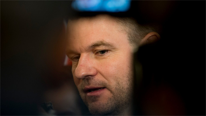 El jefe del gobierno Peter Pellegrini parte rumbo a Polonia