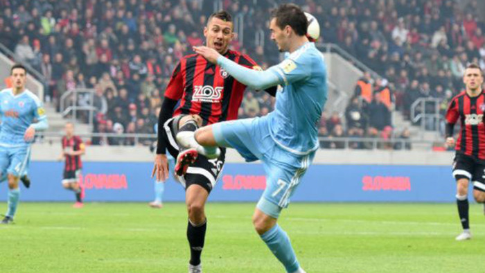 Pred futbalom Slovan - Spartak