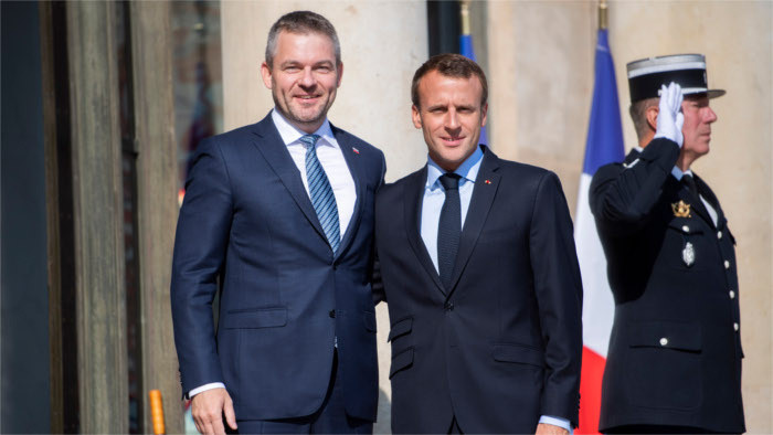 Pellegrini se reúne con Macron en el Eliseo