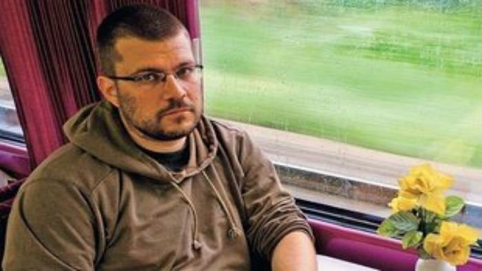 Slová_FM so zamatovým teroristom Petrom Kerekesom