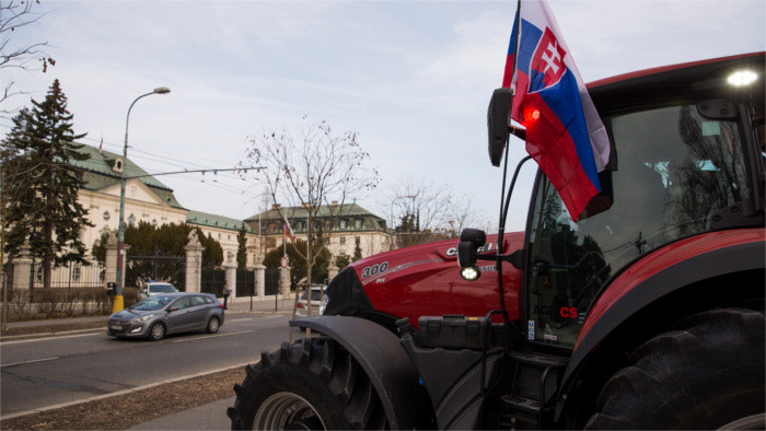 Protestierende Landwirte bei Regierungssitzung